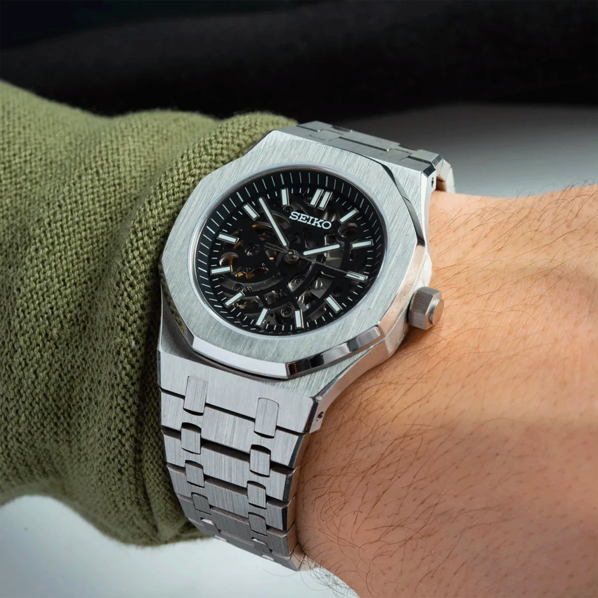 Seikoak | Skeleton