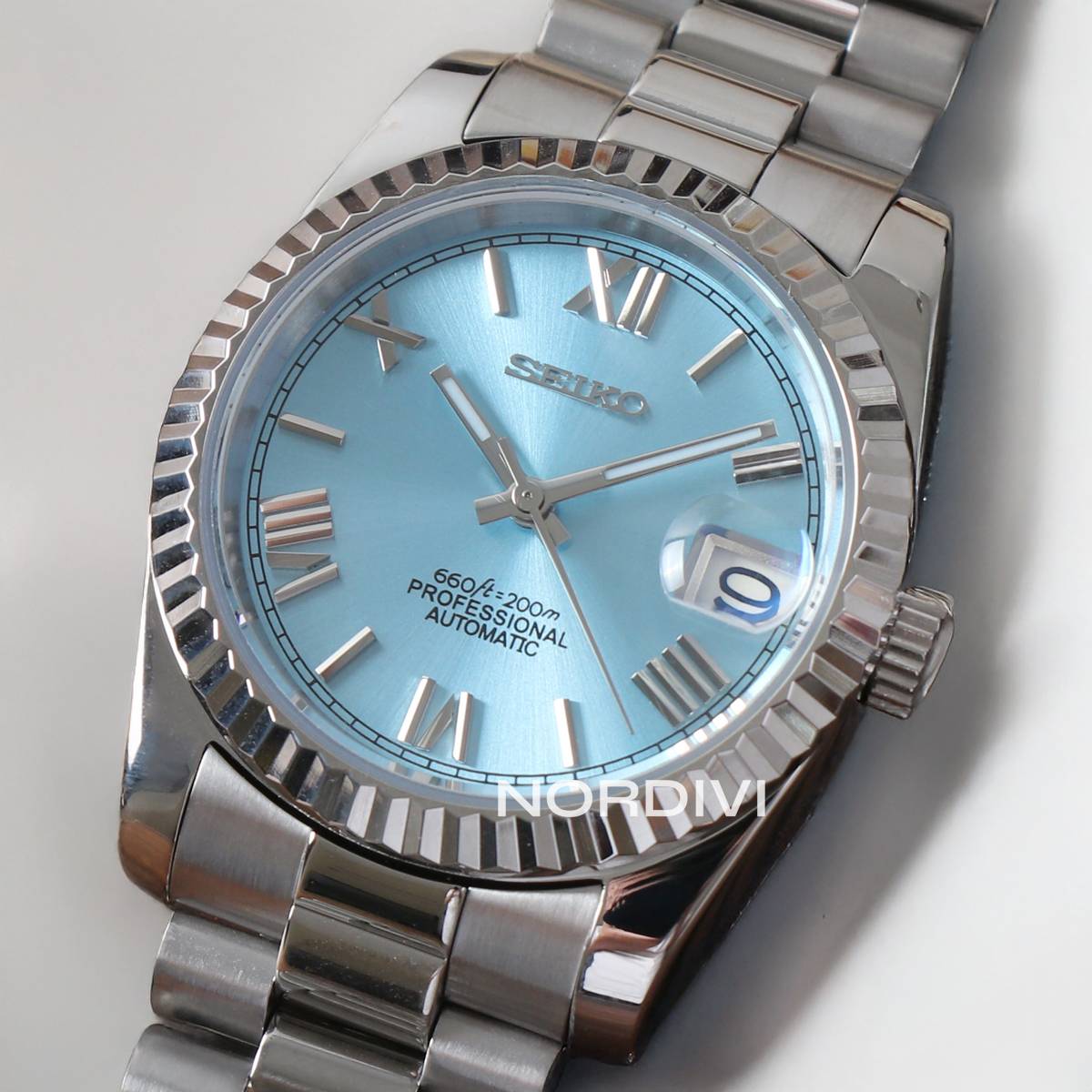 Justeiko | Roman | Ice Blue