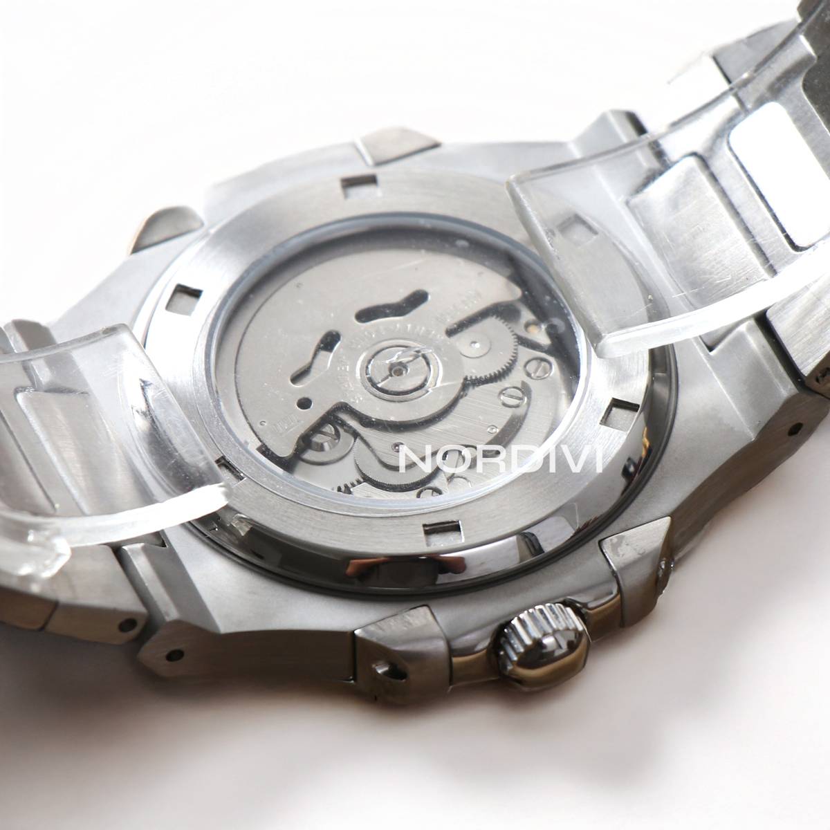 Nautiko | White