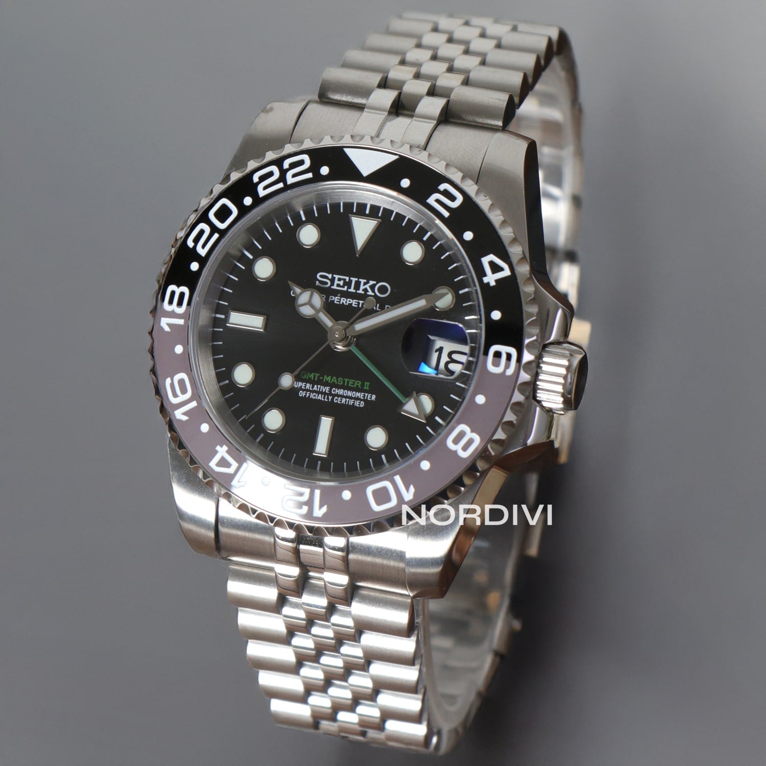 Masteiko | GMT | Bruce Wayne