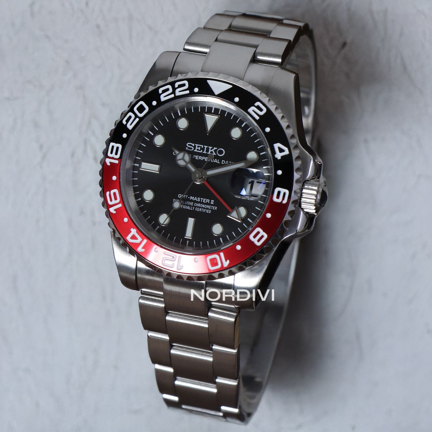Masteiko | GMT | Coke